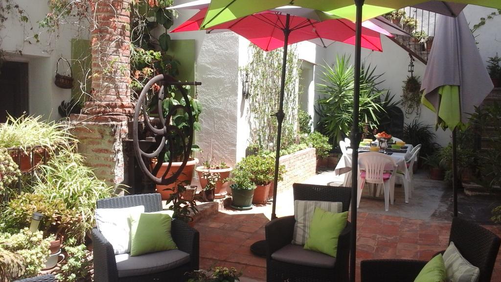 Le Presbytere Bed & Breakfast Rivesaltes Exterior photo